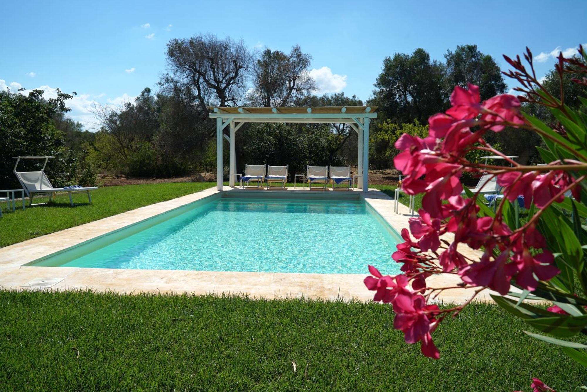 Villa De Luxe Avec Piscine - Trullo Ulivi Al Sole Francavilla Fontana Esterno foto